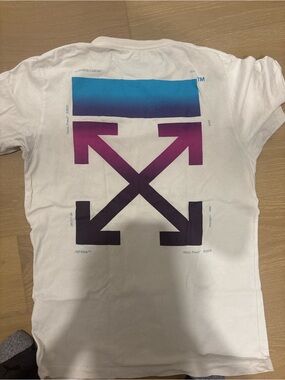 Off-White White Tee with Blue-to-Purple Gradient Arrow Graphic